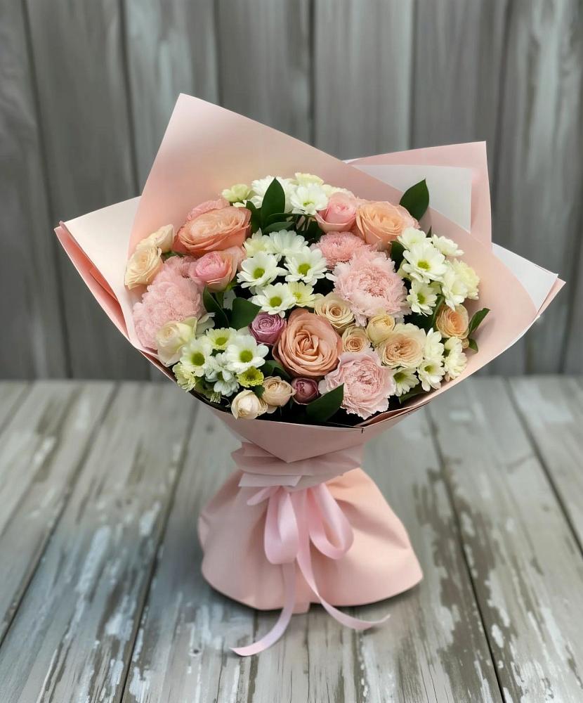 Букет цветов из: Гвоздики, Розы и Хризантемы в Нерюнгри