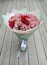Букет цветов из:  Альстромерии в Нерюнгри