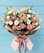 Букет цветов из:  Розы, Альстромерии и Лизиантусы в Нерюнгри