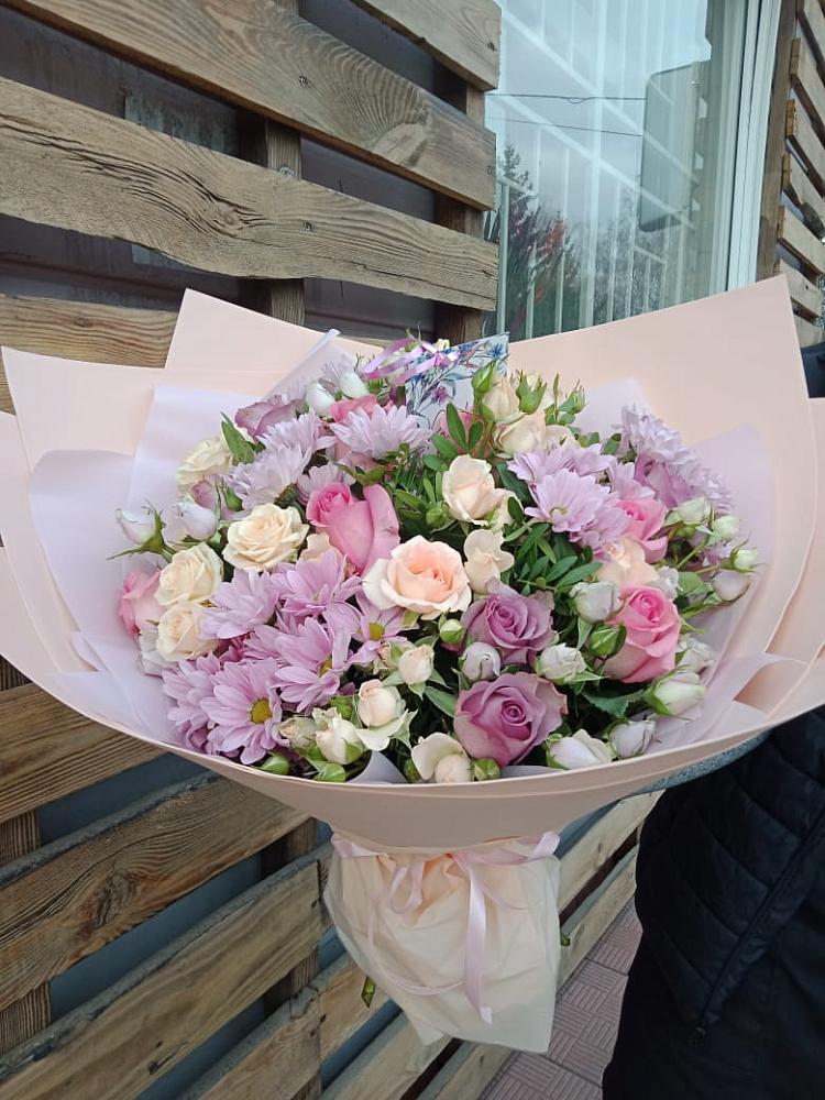 Букет цветов из: Розы и Хризантемы в Нерюнгри