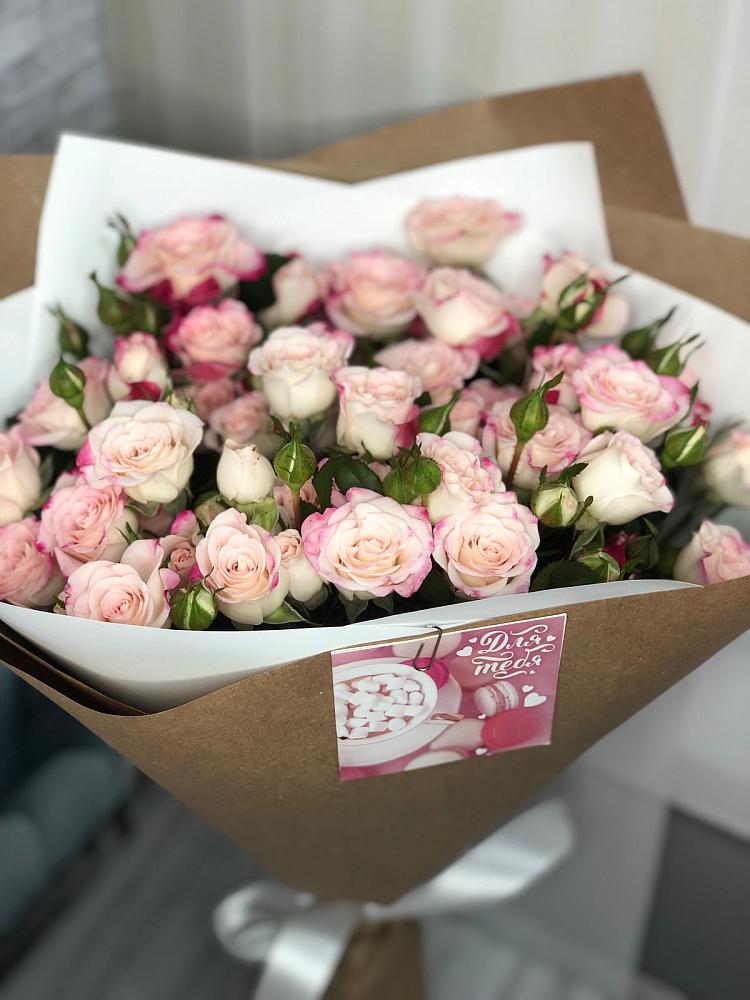 Букет цветов из: Розы в Нерюнгри