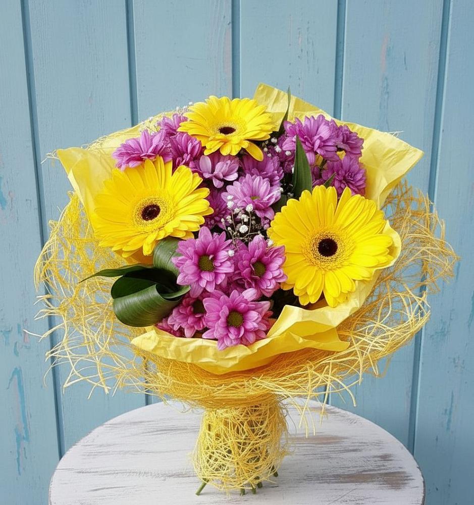 Букет цветов из: Хризантемы и Герберы в Нерюнгри