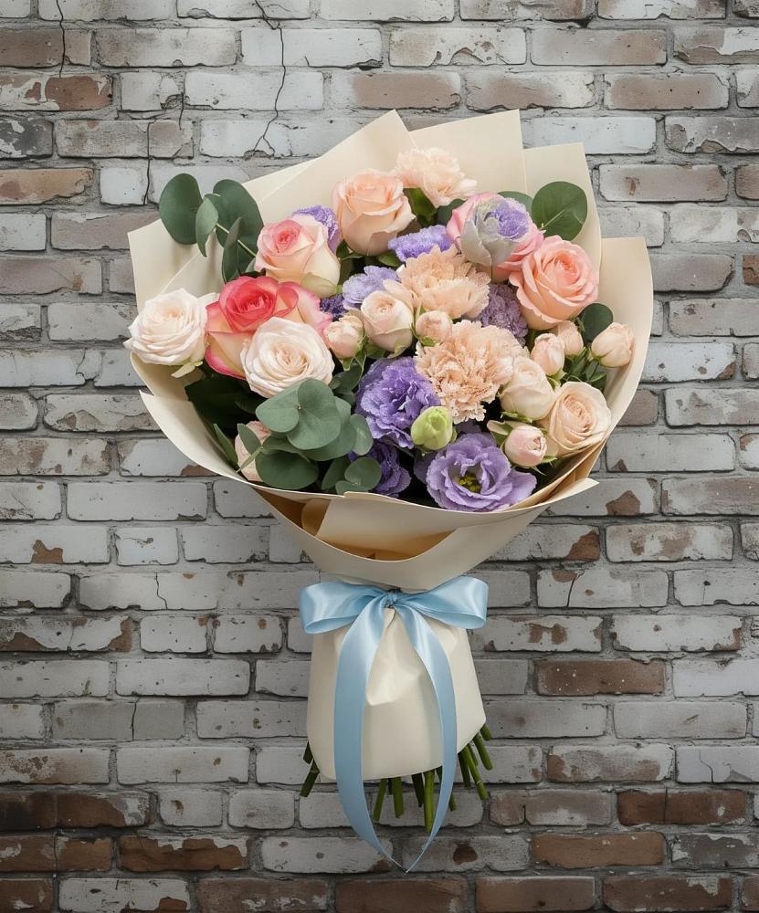 Букет цветов из: Розы, Лизиантусы и Гвоздики в Нерюнгри