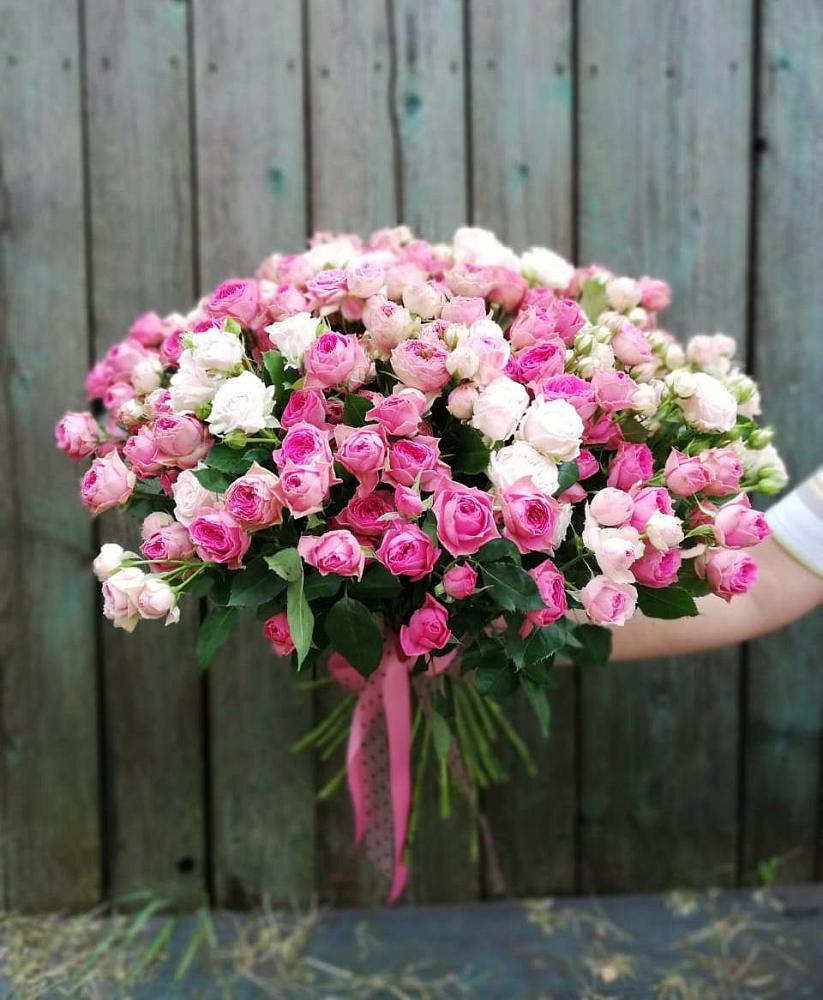 Букет Розовые кустовые розы Натали и Лав Лидия в Нерюнгри